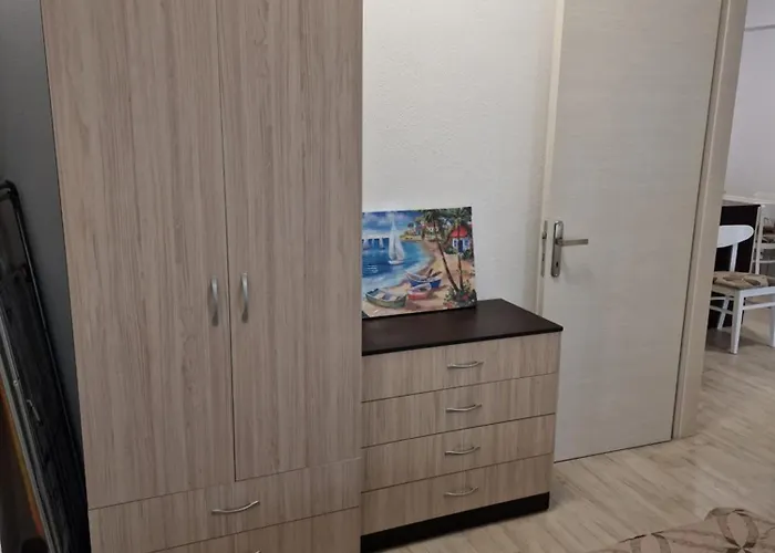 דירה морска къща клеоники Ofrínion